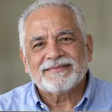 Luis R.